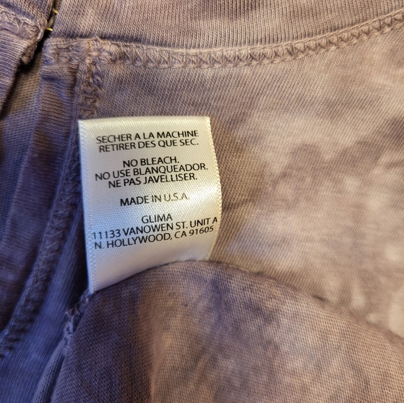 Glima. Tunic with 3/4 sleeve and split v neck. Purple / magenta. Med. - Picture 7 of 8